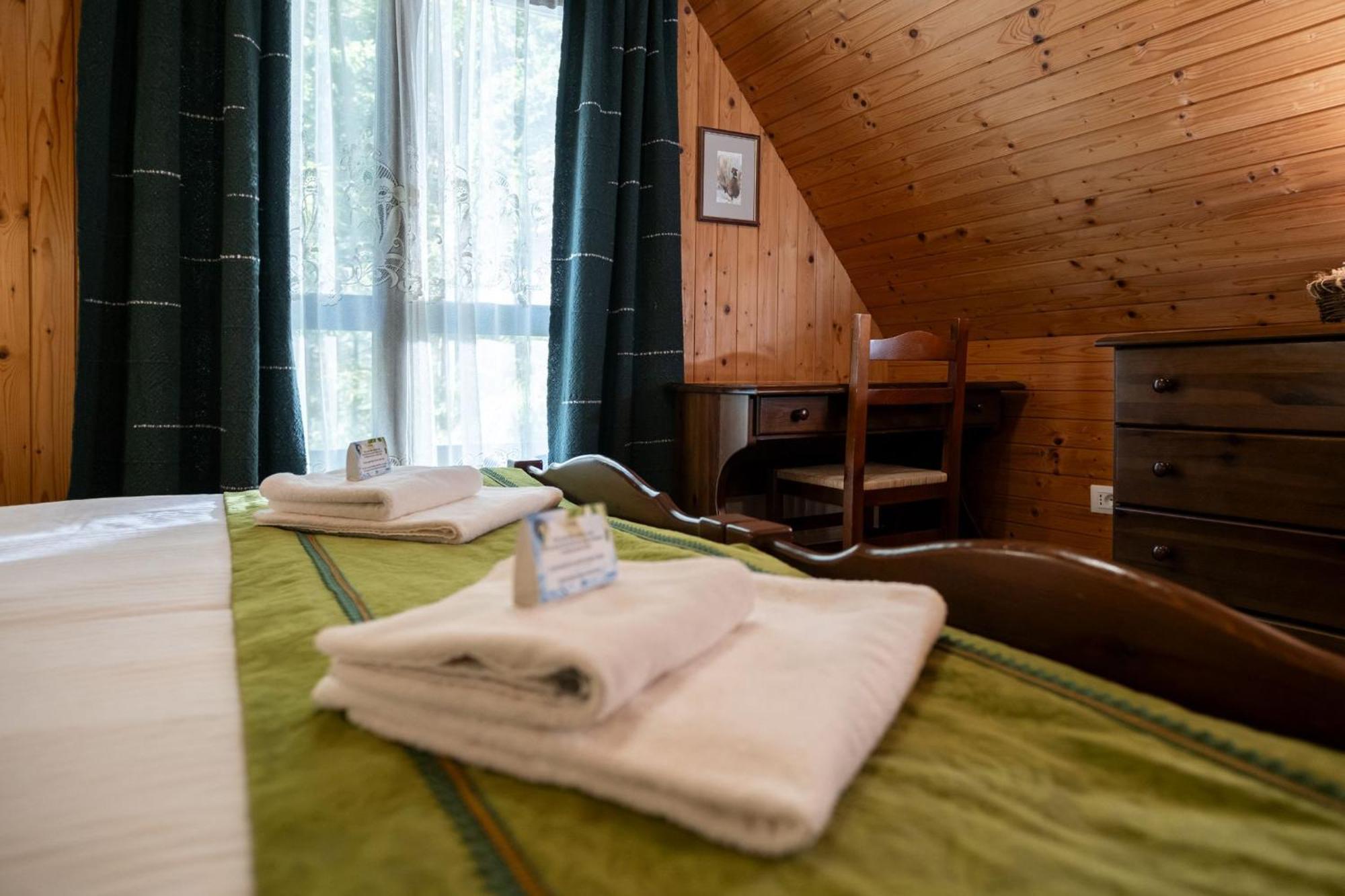 Pristava Lepena Village Eksteriør bilde