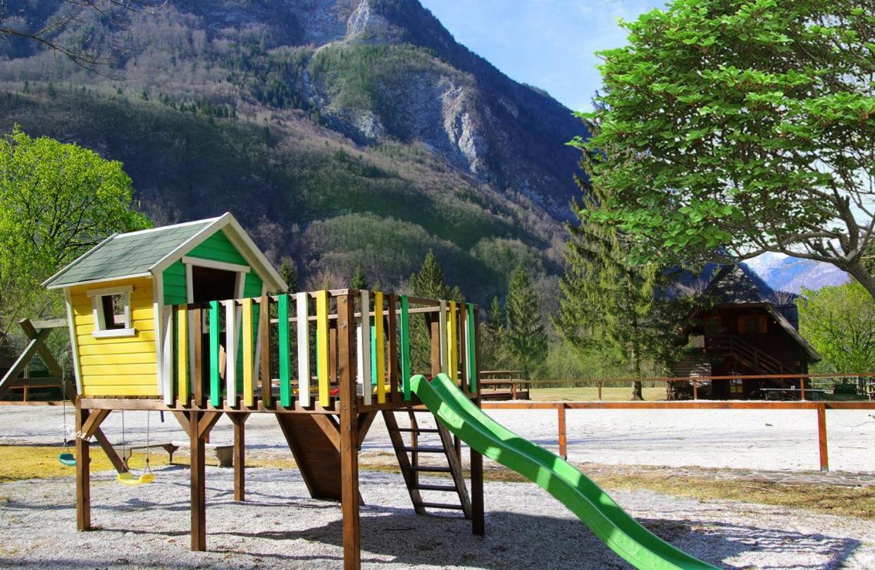 Pristava Lepena Village Eksteriør bilde